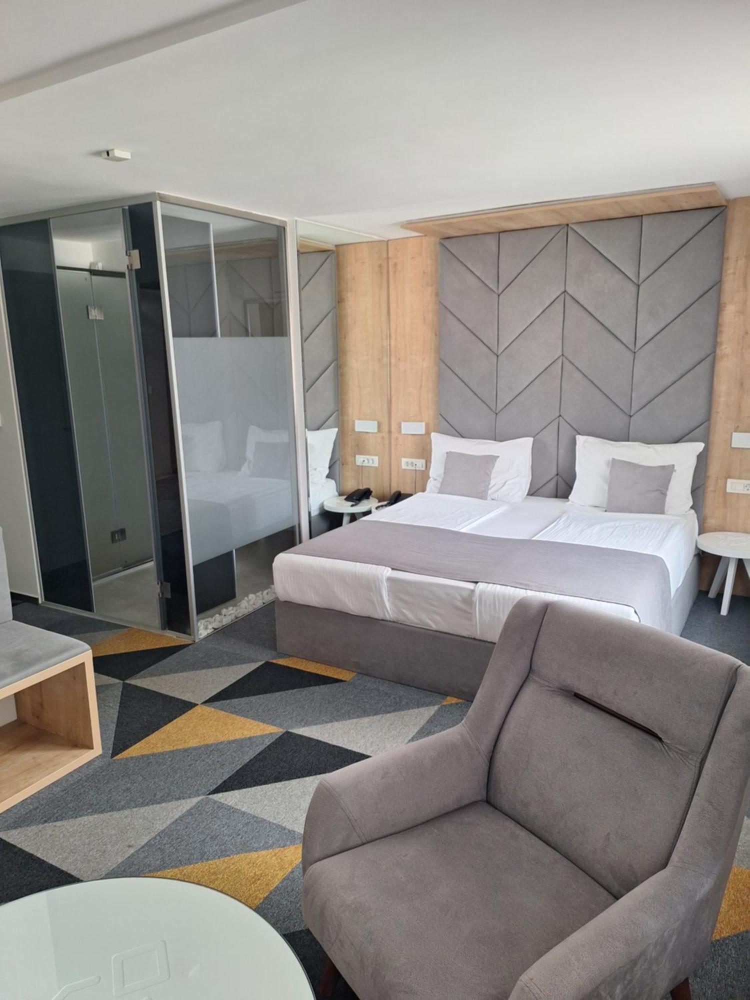 Hotel Boutique Bristol Saraievo Exterior foto